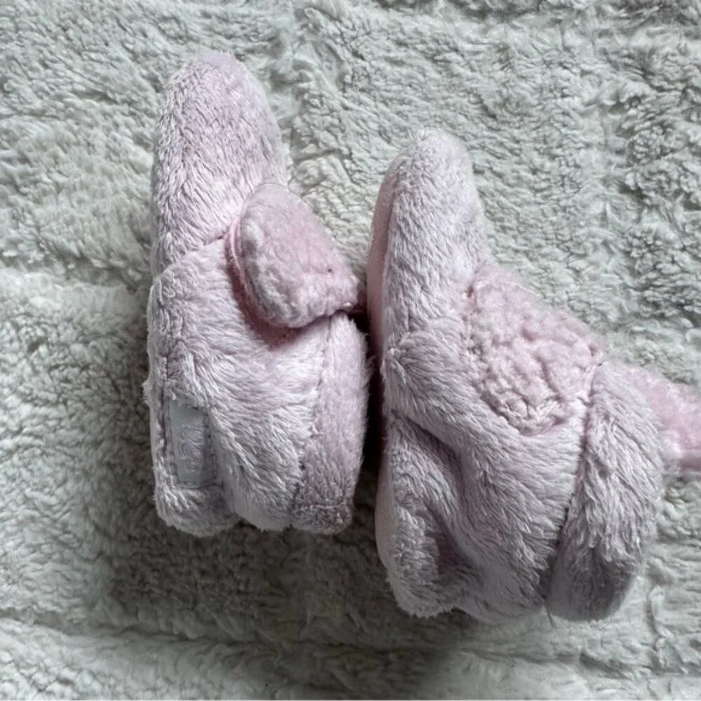 Ugg | Pink Unisex Bixbee Llama Stuffie Faux Fur Booties | Size 02/03
